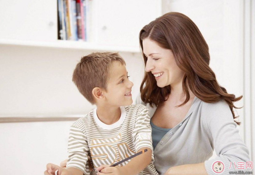 鼓勵(lì)孩子只會(huì)你真棒 學(xué)會(huì)這些鼓勵(lì)讓孩子成長(zhǎng)更快