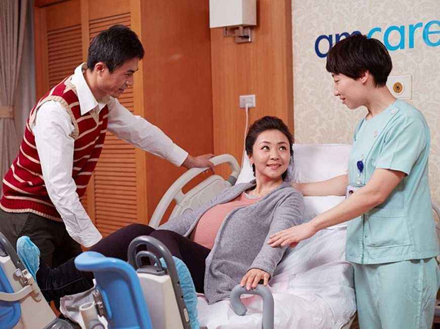 靳東赴港陪愛妻生二胎 還有那些全程陪產(chǎn)的星爸【準(zhǔn)爸陪產(chǎn)十大準(zhǔn)備】