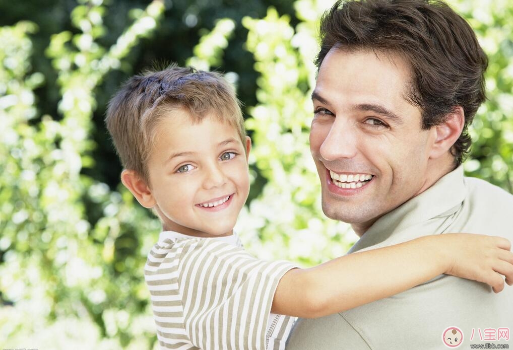 爸爸多和孩子互動  正面影響多