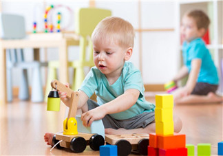 為什么一定要給孩子玩積木