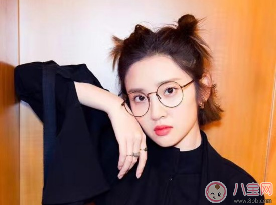 包文婧女兒餃子梳超可愛哪吒頭 超可愛哪吒頭怎么扎