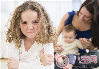 《放開(kāi)我北鼻》Jackson性格  正確看待孩子的嫉妒