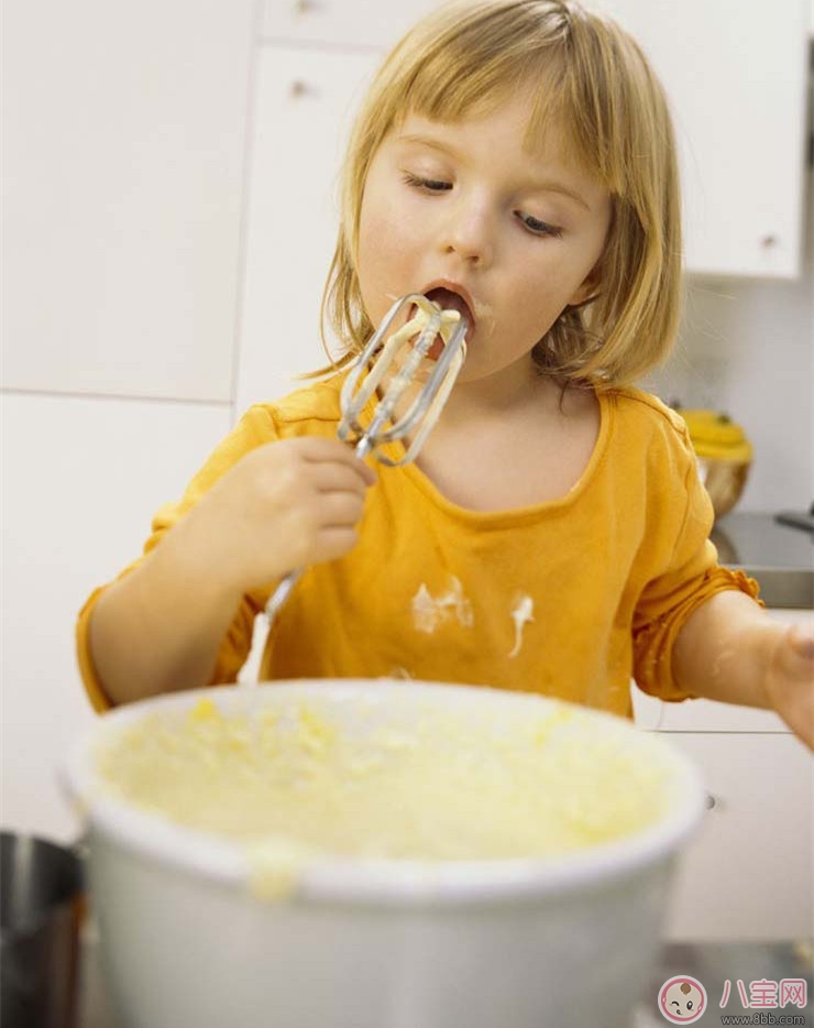 嬰兒暴力行為的原因  如何教導(dǎo)與改善