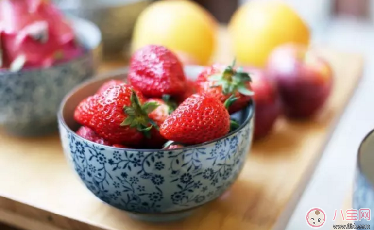 陳坤一天三張面膜 做水嫩孕媽應該敷什么面膜