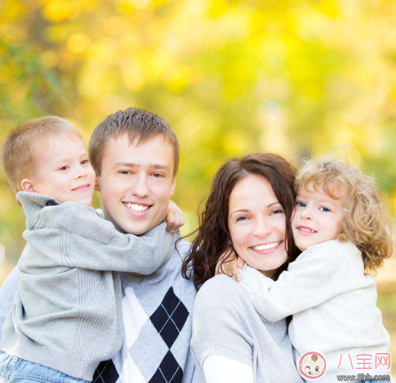 孩子太黏人怎么應付 過分依賴父母的孩子怎么培養(yǎng)