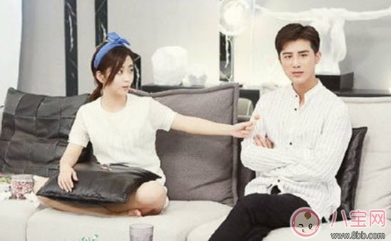 浪花一朵朵譚松韻發(fā)型是吹出來(lái)的嗎 譚松韻發(fā)型能做嗎譚松韻發(fā)型盤(pán)點(diǎn)