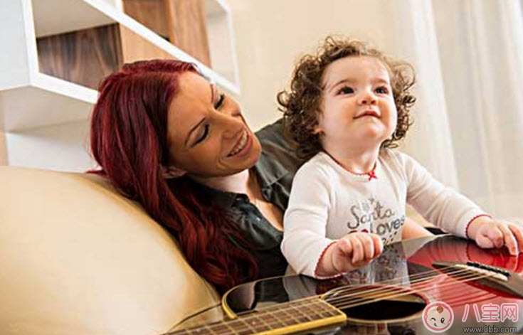 小孩子學(xué)什么樂(lè)器好 適合孩子學(xué)的樂(lè)器有哪些(孩子樂(lè)器啟蒙)