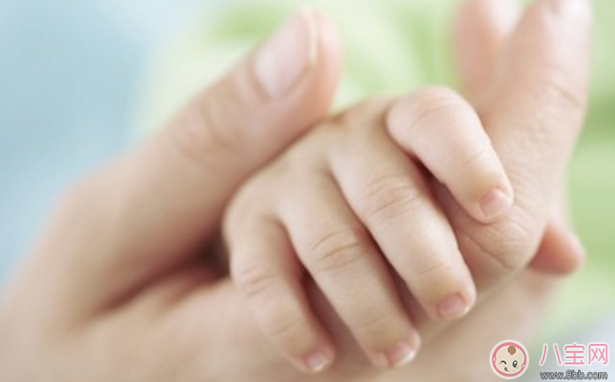 新生兒適合互動(dòng)的游戲 0-1歲寶寶親子游戲一覽 新生兒適合互動(dòng)的游戲 0-1歲寶寶親子游戲一覽