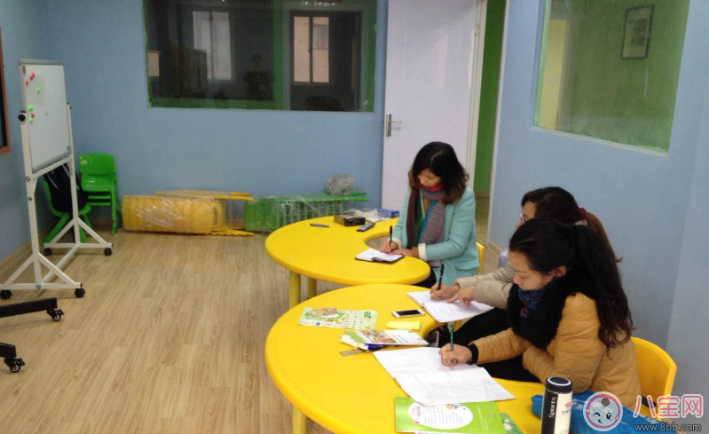 月薪三萬撐不起孩子暑假 孩子暑假真的要花這么多錢嗎 月薪三萬撐不起孩子暑假 孩子暑假真的要花這么多錢嗎