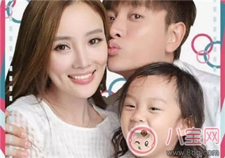 甜馨懂事有氣質(zhì) 李小璐育兒觀念有妙招