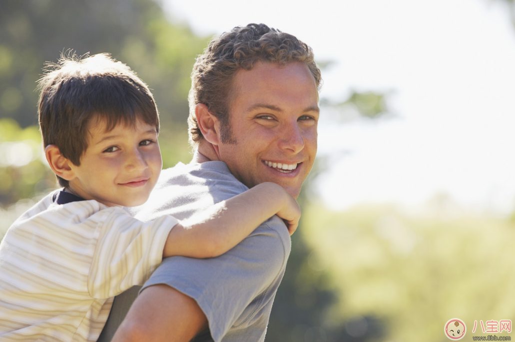 孩子不大方其實(shí)是因?yàn)檫@個 如何讓孩子變得大方起來