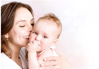 不良習慣危害大 如何警惕寶寶的不良習慣