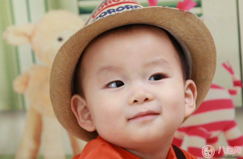 有錢人和窮人家的父母養(yǎng)出來的差別 別再在家哭窮了