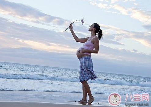 給寶寶胎教交流從幾個(gè)月開始 胎教應(yīng)該選擇什么樣的地點(diǎn)時(shí)間