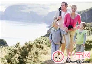 帶寶寶旅行應(yīng)該準(zhǔn)備什么 親子旅行攻略大全