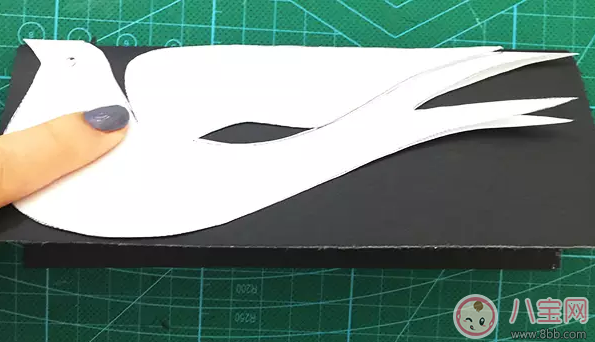 寶寶親子游戲：動(dòng)手制作小燕子