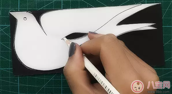 寶寶親子游戲：動(dòng)手制作小燕子