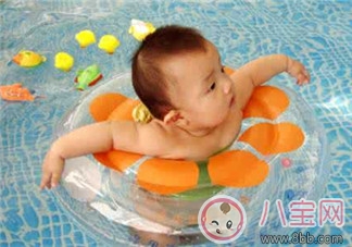 寶寶游泳好處 家長須知的注意事項