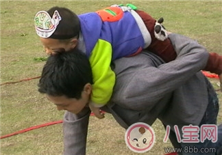 戶外親子游戲 共享一片藍天 戶外親子游戲 共享一片藍天