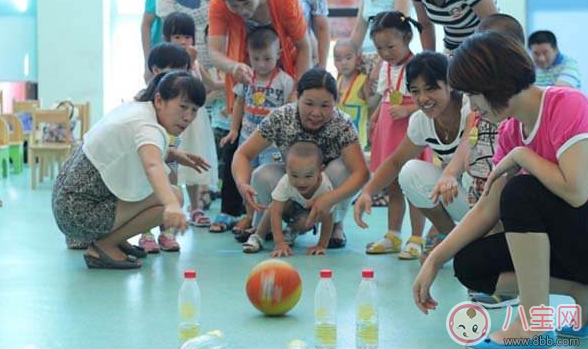 室內(nèi)親子游戲活動(dòng)有哪些 室內(nèi)親子游戲大全