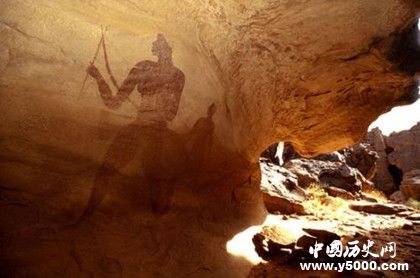 非洲巖畫(huà)之謎：非洲巖畫(huà)畫(huà)了些什么非洲巖畫(huà)是誰(shuí)留下的