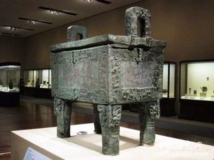 中國(guó)歷史上第一個(gè)朝代是什么朝代 誰建立的