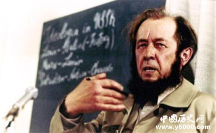 索爾仁尼琴生平代表作品簡介索爾仁尼琴的名言有哪些？