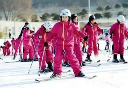 北京冰雪特色校發(fā)展現(xiàn)狀北京冰雪特色校建設(shè)有什么意義？