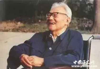 巴金簡介巴金作品生平經(jīng)歷介紹巴金人物評價榮譽獎項介紹