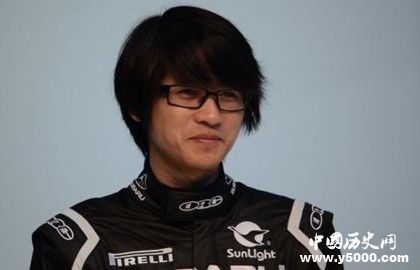 韓寒簡(jiǎn)介生平經(jīng)歷介紹韓寒有哪些作品韓寒是個(gè)什么樣的人