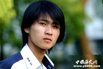 韓寒簡(jiǎn)介生平經(jīng)歷介紹韓寒有哪些作品韓寒是個(gè)什么樣的人