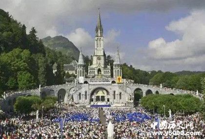 盧爾德泉水之謎 盧爾德泉水有什么功效