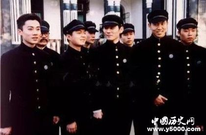 中山裝的含義中山裝的特色中山裝的形成與發(fā)展 中山裝的含義中山裝的特色中山裝的形成與發(fā)展