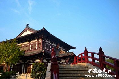 華清宮歷史簡(jiǎn)介華清宮是哪個(gè)朝代建造的