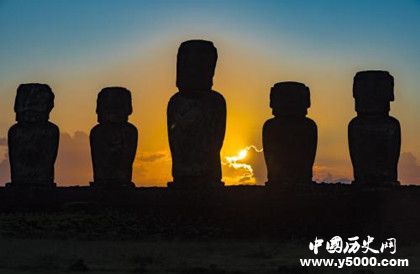 復(fù)活節(jié)島簡介復(fù)活節(jié)島石像是誰雕刻的石像有什么作用 復(fù)活節(jié)島簡介復(fù)活節(jié)島石像是誰雕刻的石像有什么作用