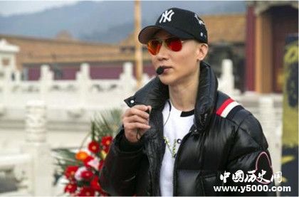 電視劇少帝康熙劇情內(nèi)容介紹主演是誰康熙如何收復(fù)臺(tái)灣的