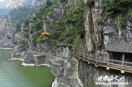 蜀道難難于上青天到底有多難蜀道在哪個(gè)地方？