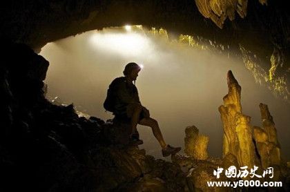 澳大利亞原始洞穴手印是誰留下的原始洞穴手印畫了些什么