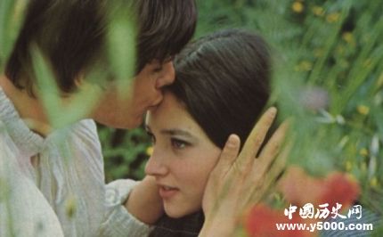 《羅密歐與朱麗葉》劇本簡介如何賞析《羅密歐與朱麗葉》？