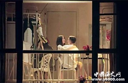 Les電影推薦《錯了性別不錯愛》人物劇情介紹大型掰彎現(xiàn)場