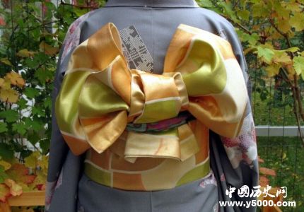 日本和服發(fā)展歷史簡介和服為什么要背個枕頭？