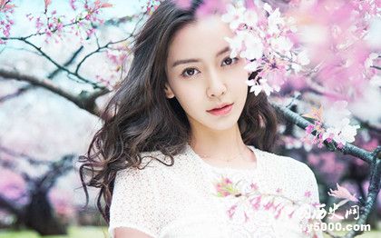 Angelababy抽煙被拍Angelababy為什么要抽煙