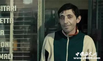 戛納大獎(jiǎng)《犬舍驚魂》劇情詳解：狗男的人生是偉大還是喪