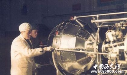 中國(guó)2D成功發(fā)射詳情中國(guó)第一顆衛(wèi)星東方紅一號(hào)怎么發(fā)射的