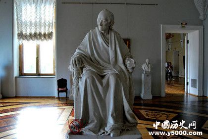 伏爾泰是哪國人伏爾泰故事成就介紹