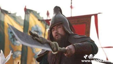 關勝為什么排名在林沖之前成為梁山五虎將之首？