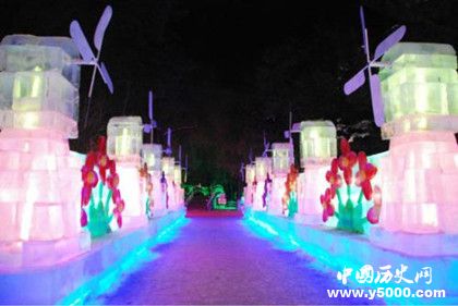 哈爾濱冰燈游園會簡介冰燈游園會舉辦時間發(fā)展歷史介紹