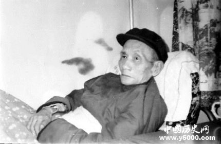 聶紺弩生平經(jīng)歷簡介聶紺弩經(jīng)典詩句有哪些？