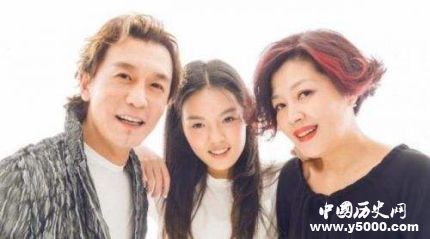 李詠女兒出書出的什么書李詠女兒個(gè)人簡介