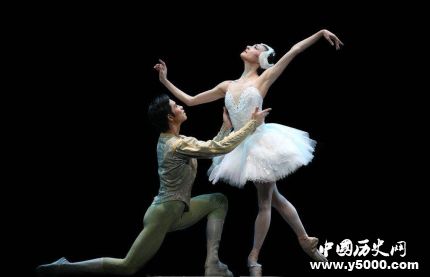 芭蕾舞劇《天鵝湖》劇情故事介紹如何賞析《天鵝湖》？